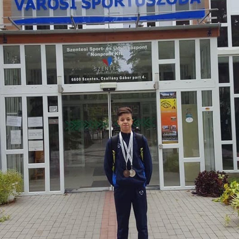 V. Szentes Sprint 24